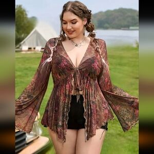 NWOT Plus Size Sheer Bell Sleeve Top sz 3X